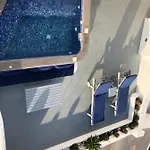 Altana Cliffside Villa Imerovigli