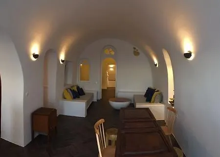 Altana Cliffside Villa *