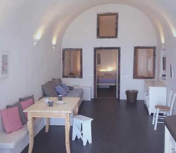 Villa Altana Cliffside Imerovigli (Santorini)