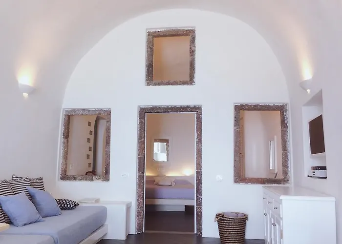 Altana Cliffside Vila Imerovigli (Santorini)