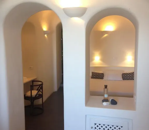 Altana Cliffside Vila Imerovigli (Santorini)