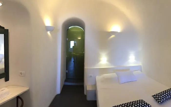 Altana Cliffside Villa Imerovigli (Santorini)