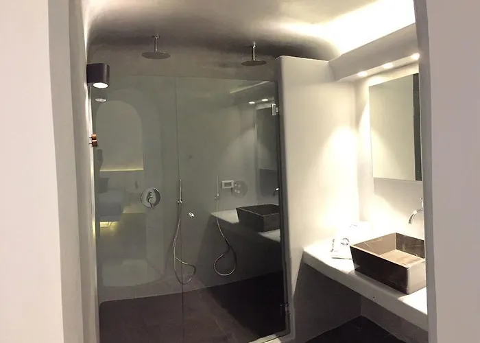 Altana Cliffside Vila