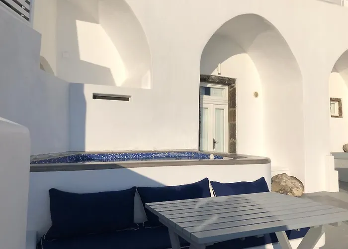 Altana Cliffside Villa