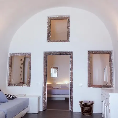Altana Cliffside Villa Imerovigli (Santorini)