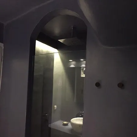 Villa Altana Cliffside Imerovigli (Santorini)