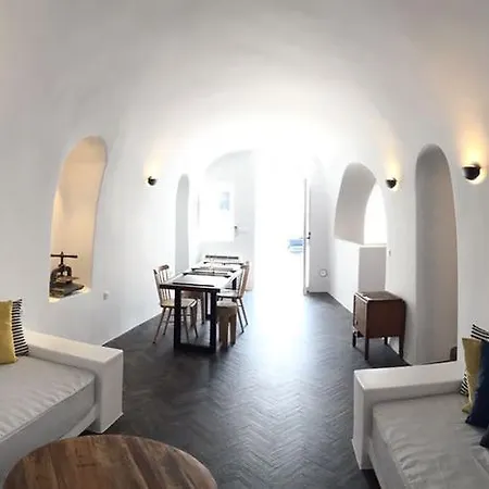 Villa Altana Cliffside