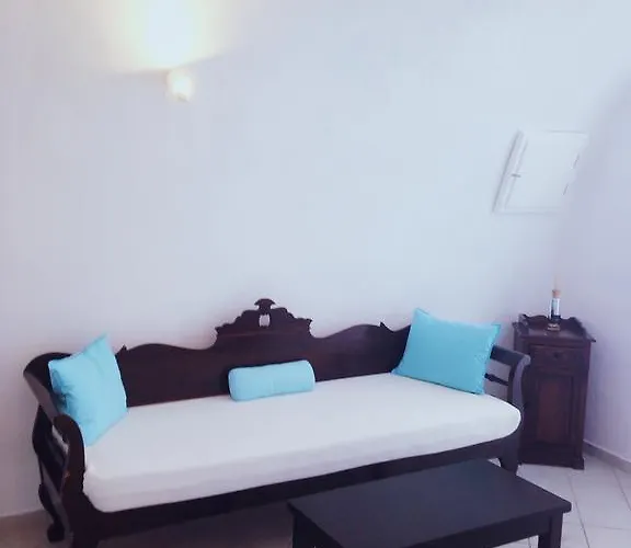 Altana Cliffside Villa Imerovígli