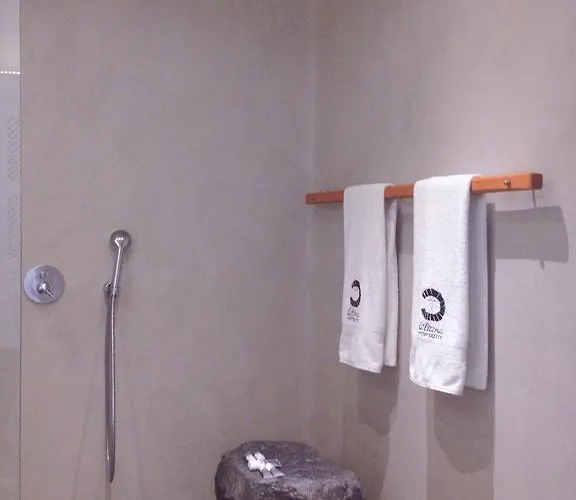 ألتانا كليفسايد *