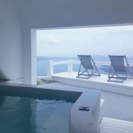 Altana Cliffside Villa *