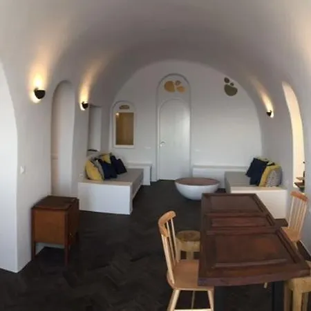Villa Altana Cliffside Imerovigli (Santorini)